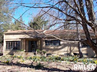 2267 Hollands Grove Rd, Washington, IL 61571