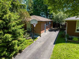 3265 Addison Ave, Niagara Falls, ON L2J 3K6