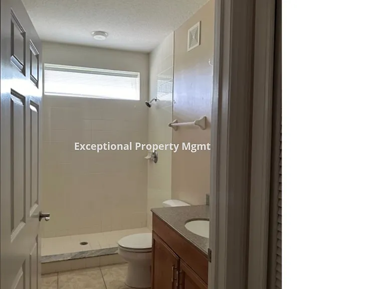 1085 Hancock Creek South Blvd #203 — Photo 7