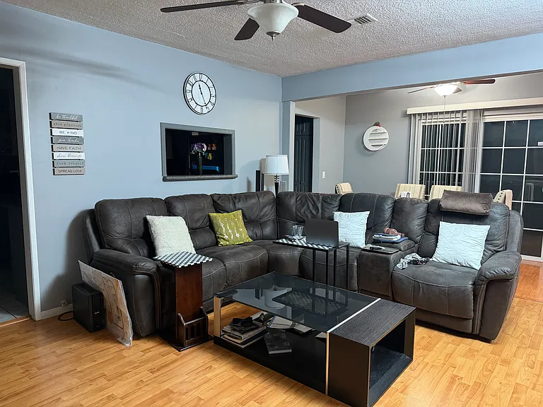 18601 Vincennes St #5 — Photo 6