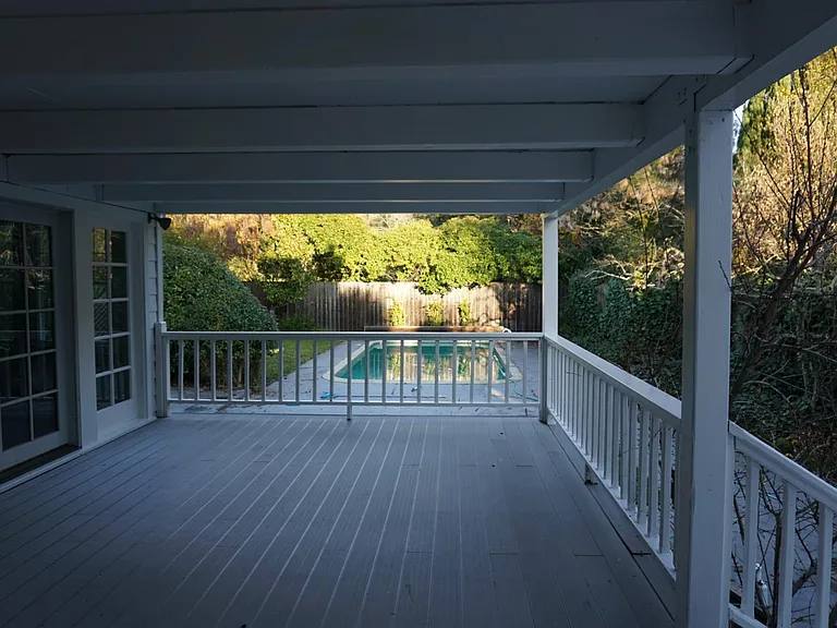 100 Shady Ln — Photo 22
