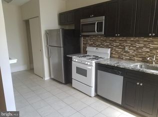 1214 Spruce St APT 4, Philadelphia, PA 19107