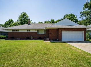 512 Jeannette Dr, Richmond Heights, OH 44143