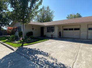 632 SW Sunwood Way, Grants Pass, OR 97526