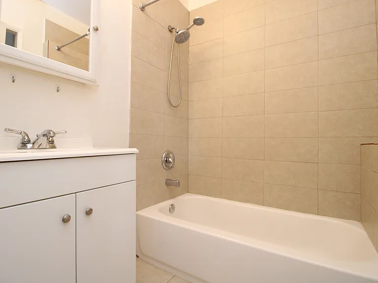 1022 S Montezuma Ave — Photo 7