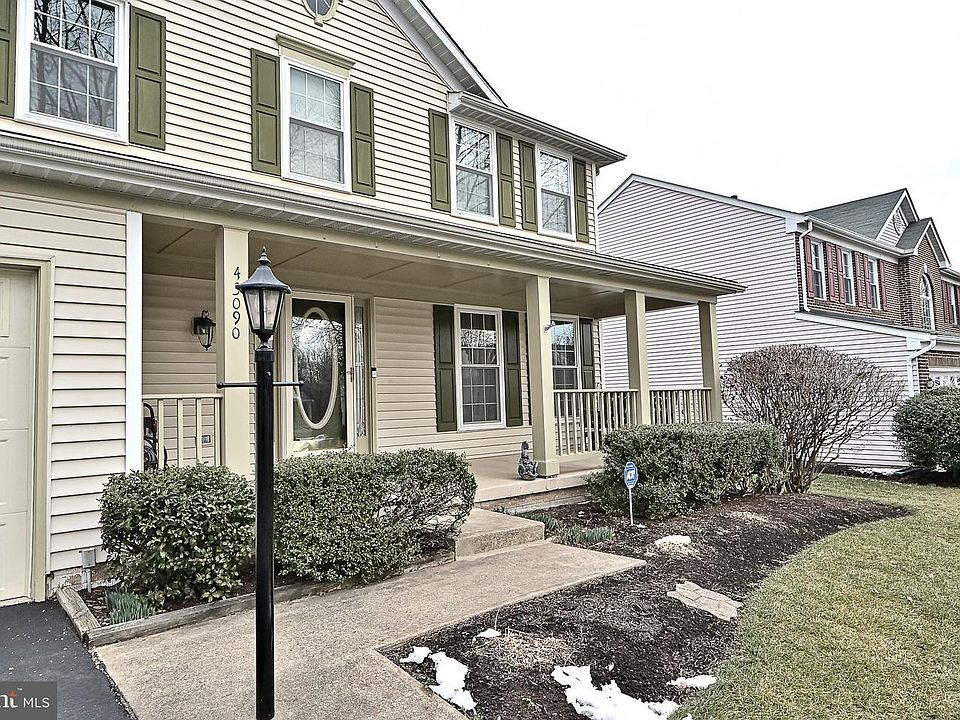 1st image of 43090 Weatherwood Dr