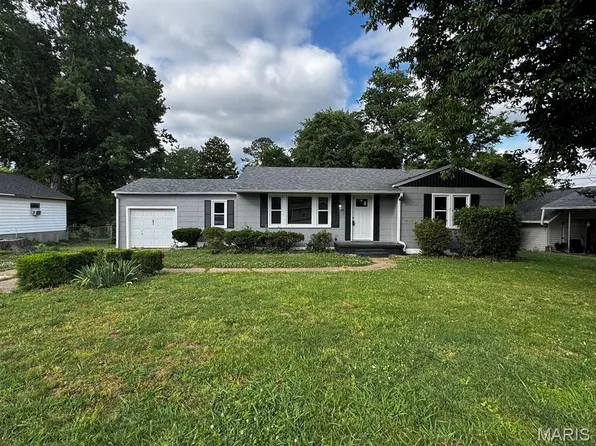 1705 Seifert Dr, Poplar Bluff, MO 63901