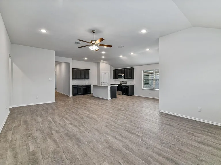 4317 Cordata Dr — Photo 7
