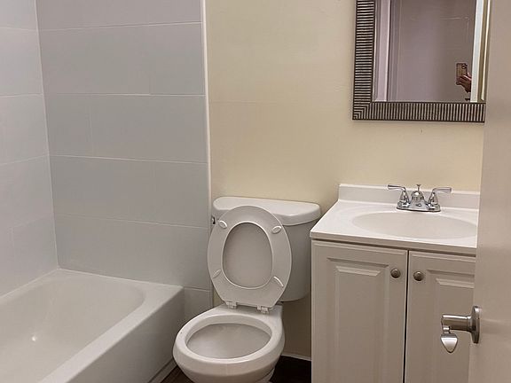 3rd image of 331 N Vecino Dr #1