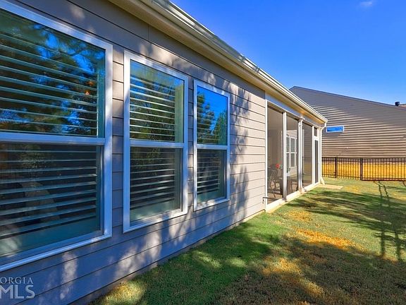 4th image of 304 Burberry Ct