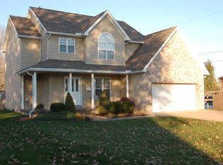 1413 42nd St, North Parkersburg, WV 26104