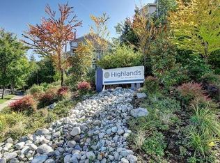 1970 15th Ave NE #9, Issaquah, WA 98029
