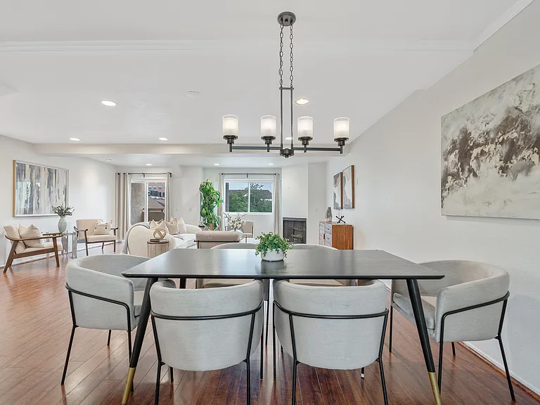 2310 N Fairview St #210 — Photo 22