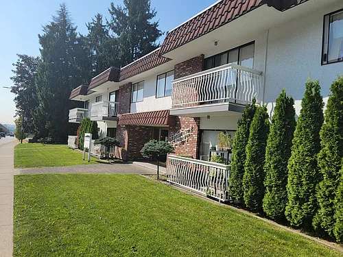 3055 North Rd Photo 1