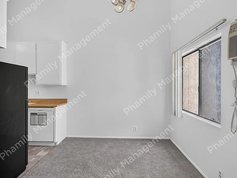 11575 Moorpark St #203 — Photo 2