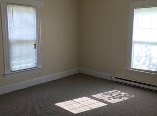 517 Walnut St, Eden, NC 27288