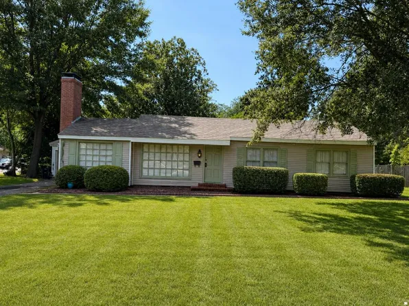 1233 Kirk Cir, Greenville, MS 38701