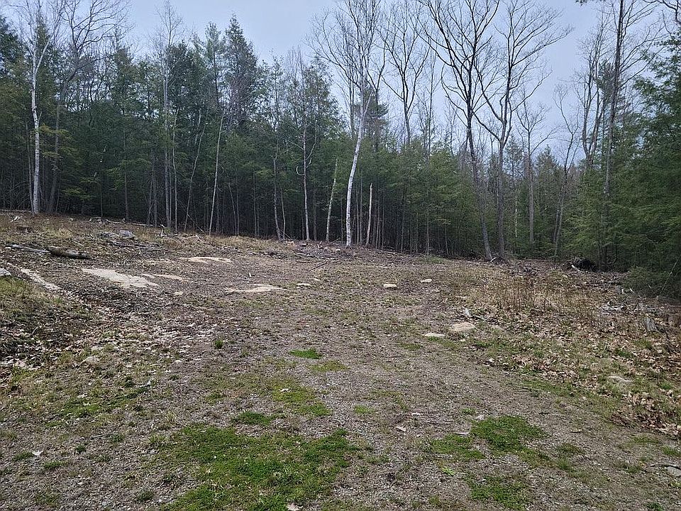 2nd image of 433 N Shore Rd
