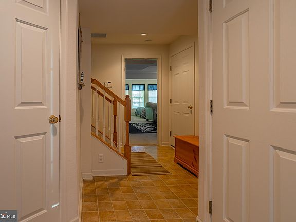 4th image of 12 Shoal Ln Unit 89