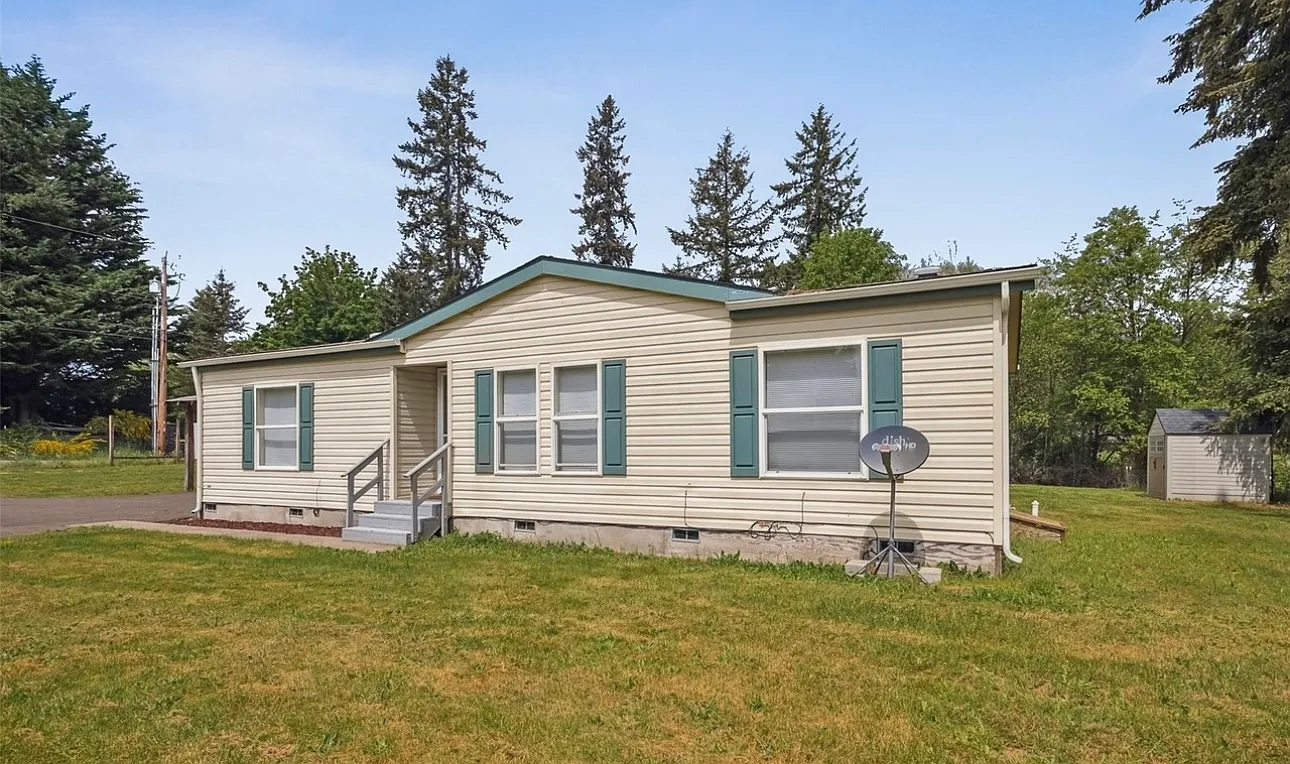 3 bed, 1100 sqft, $3,500 — Photo 1