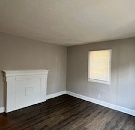 4th image of 1216 Vance St