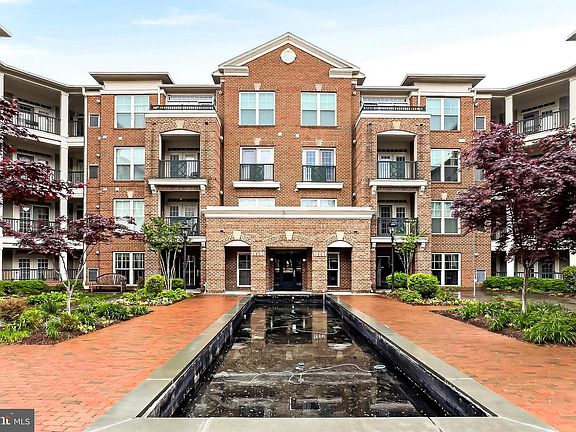 5th image of 2903 Saintsbury Plz APT 203