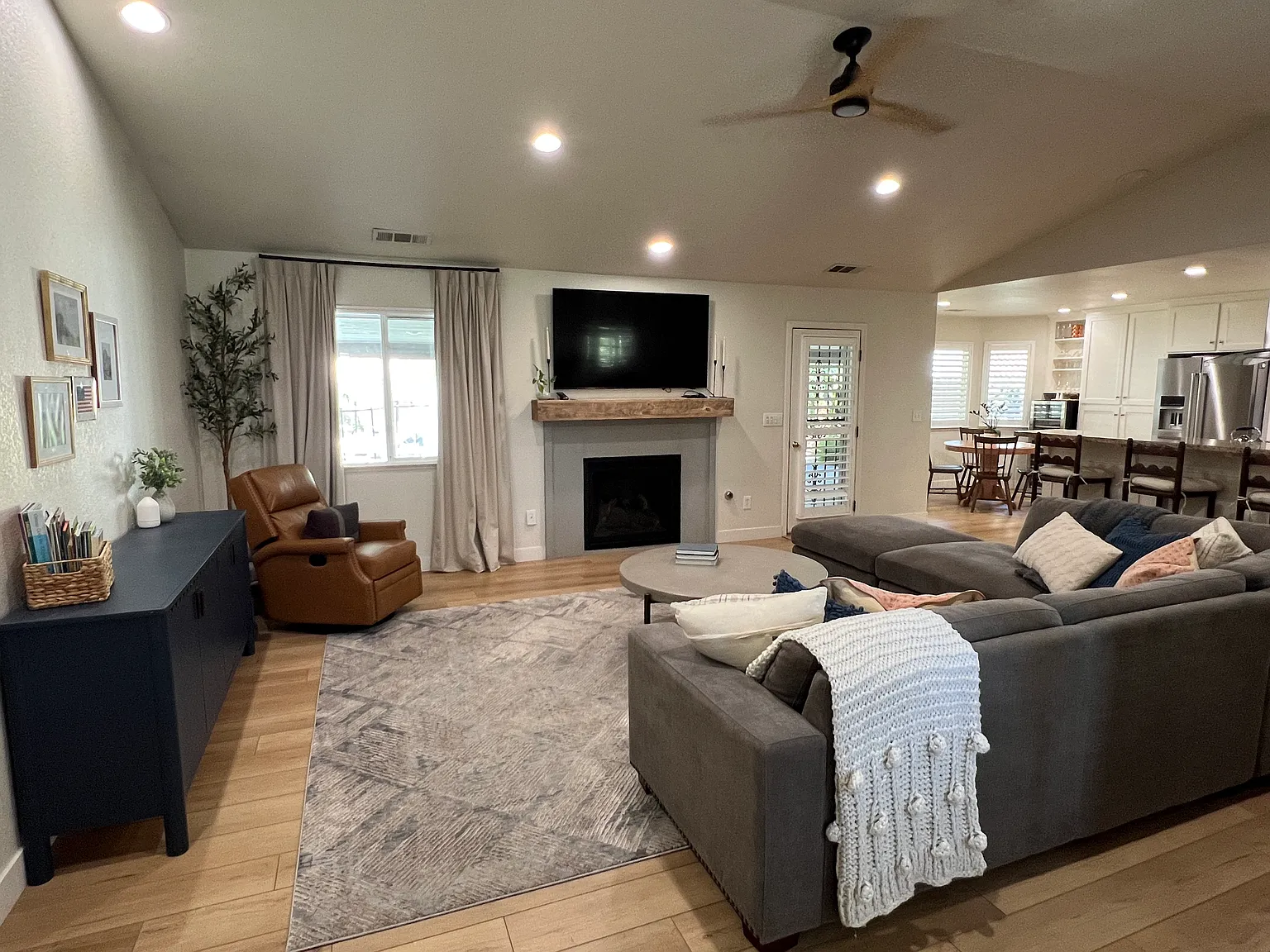 3 bed, 1567 sqft, $2,850 — Photo 4