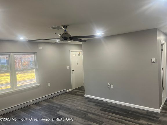 4th image of 84C Dorchester Drive #C