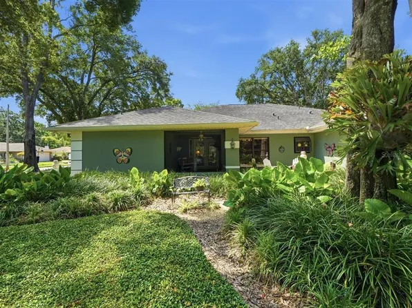 5046 Barrowe Dr, Tampa, FL 33624