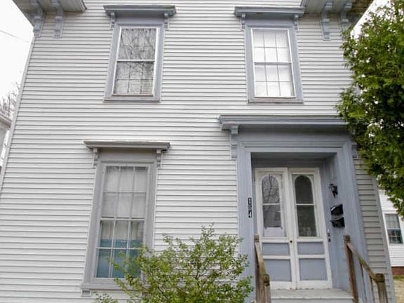 2nd image of 154 Essex St