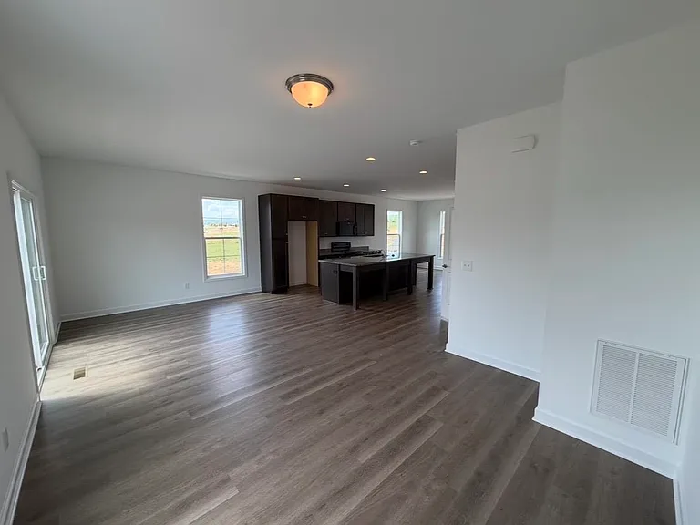 1073 Balsam — Photo 19
