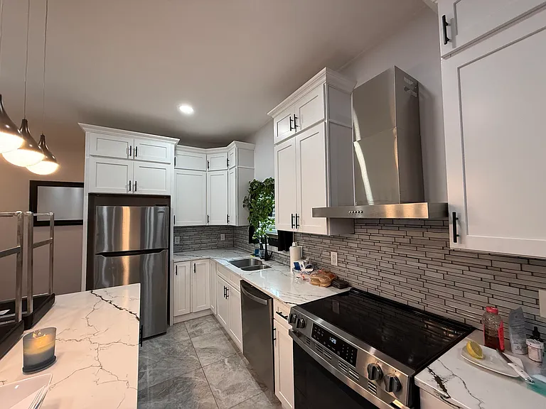 7 Weir Ave #1 — Photo 3