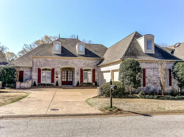 8461 S Silverwind Dr, Memphis, TN 38125