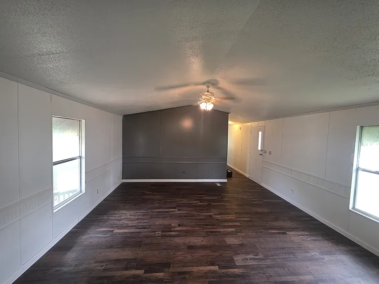 2120 South Fwy #105 — Photo 7
