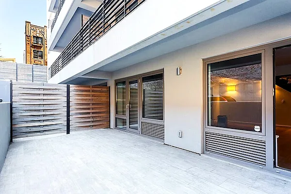 Rented by MNS | media 11