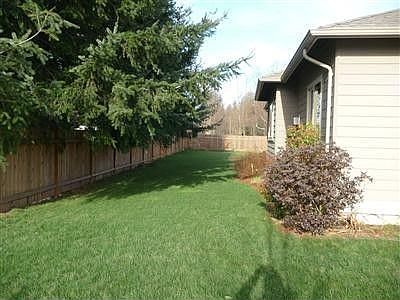 4th image of 1398 Myers Dr