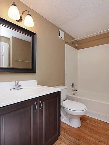 2900 S Memorial Dr — Photo 16