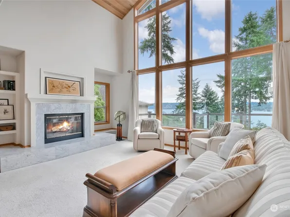 940 170th Place SE, Bellevue, WA 98008