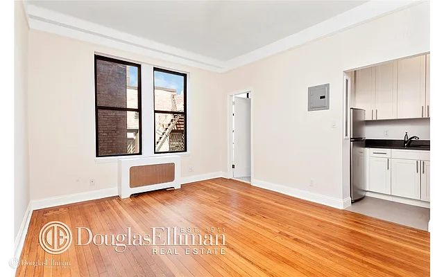 Rented by Douglas Elliman | media 7