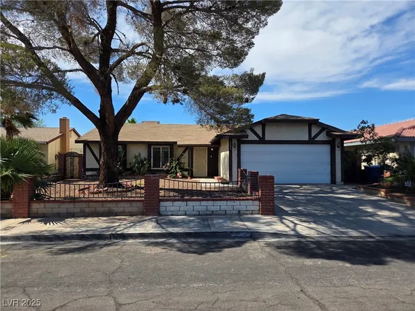 6402 Agua Dr, Las Vegas, NV 89103