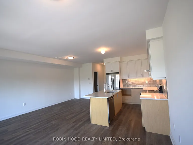 135 Colborne St E #NA — Photo 4