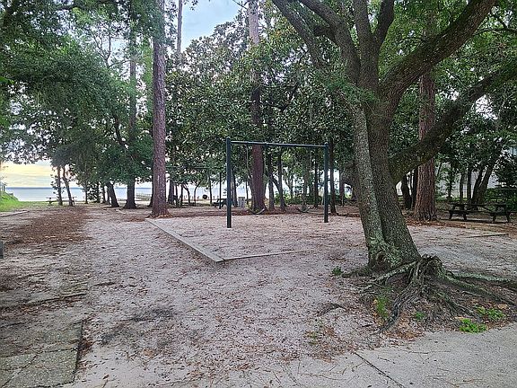 5th image of 2709 Sanibel Pl