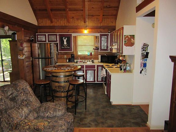 3rd image of 2215 Eastover Dr
