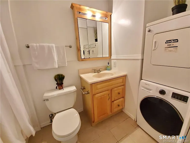 34 Glenwood Ave #101 — Photo 10