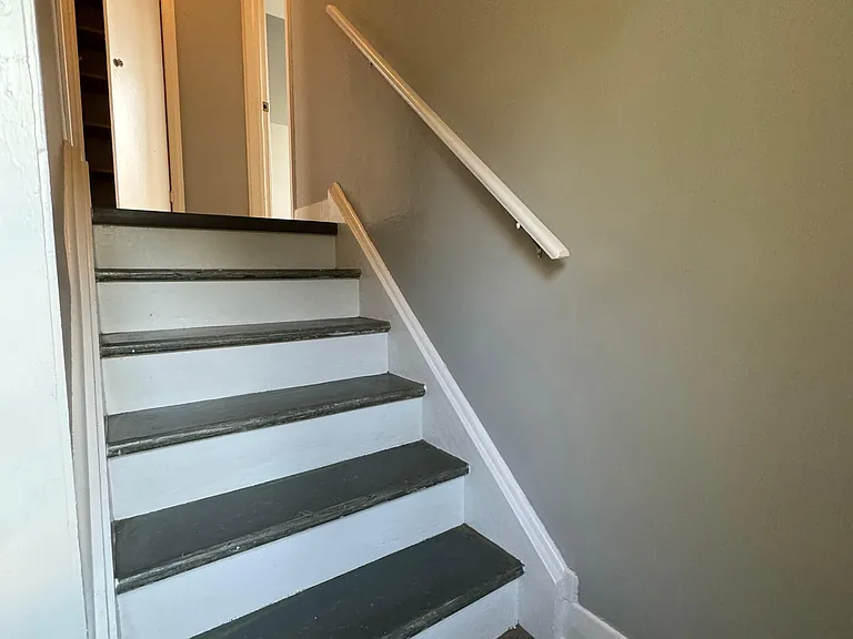 83 Park Ave — Photo 11