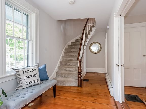 3rd image of 1078 Blue Hill Ave