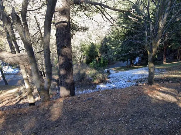 Arosa Dr, Crestline, CA 92325