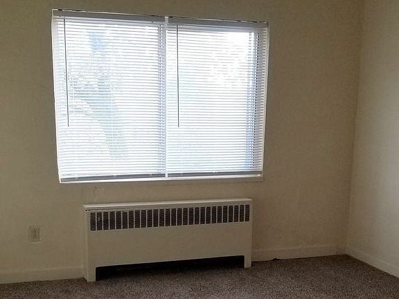 5th image of 922 Wheatley Ave APT 11