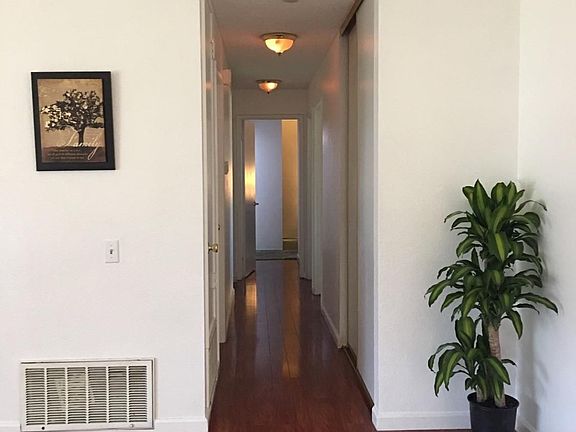 4th image of 7912 Deer Water Dr