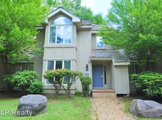 533 Rondaxe Ln, Pocono Pines, PA 18350